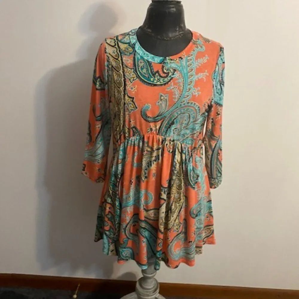 HoneyMe Orange/Green/Black Paisley 3/4 sleeves print tunic, size M